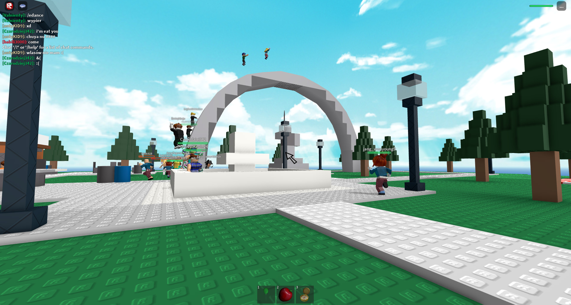 i made a custom texturepack for ROBLOX which modernizes the old