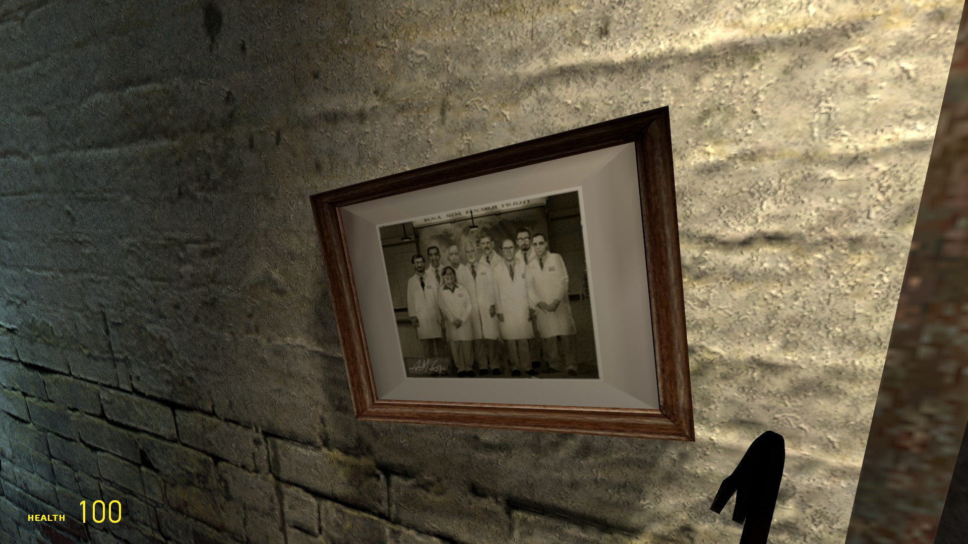 Kleiner Black Mesa Photo Restored Mod for Half-Life 2 | HL2 Mods