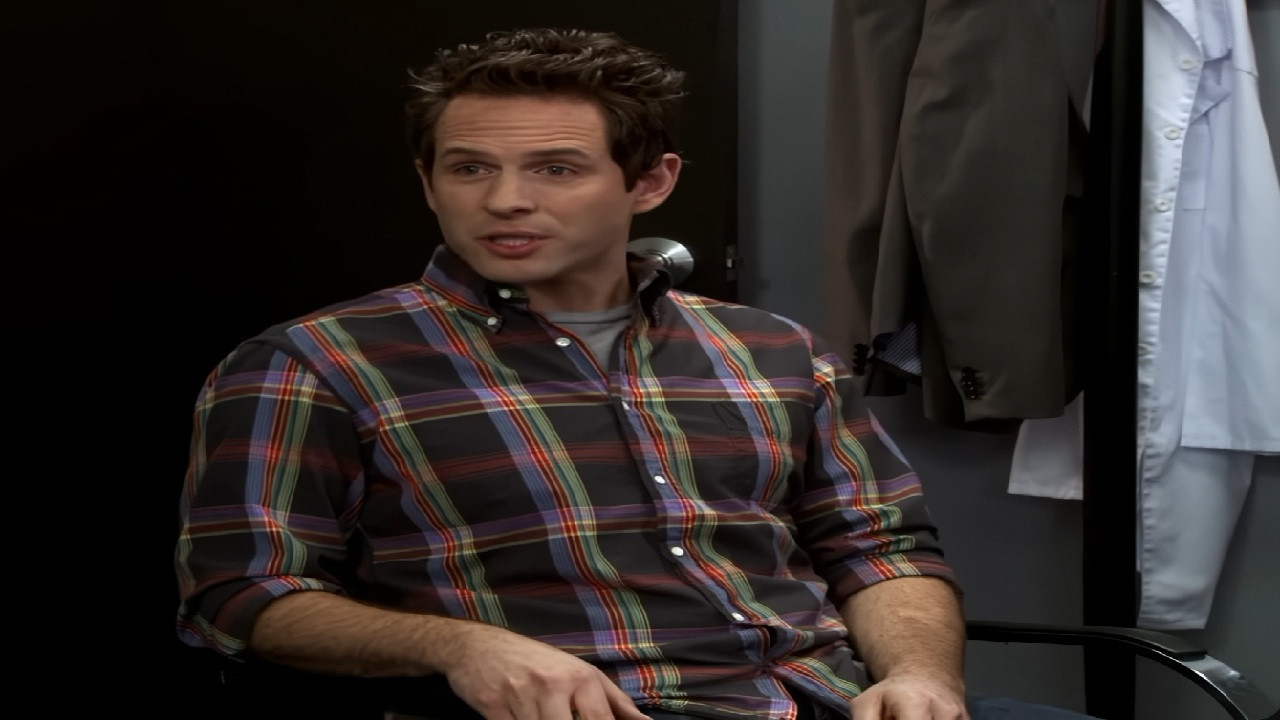 It's Always Sunny - Dennis and human skin luggage